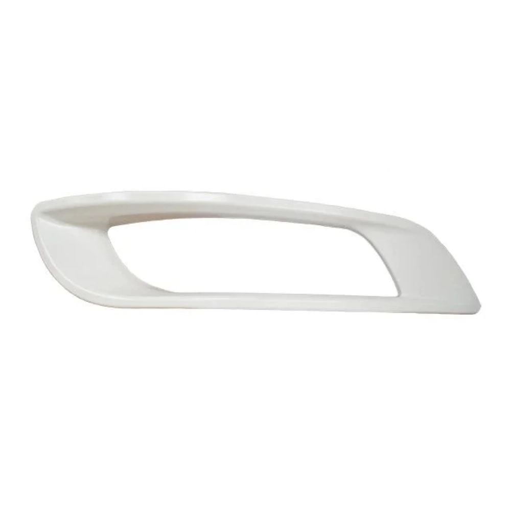 MOLDURA FAROL AUXILIAR LD DAF XF APOS 2019